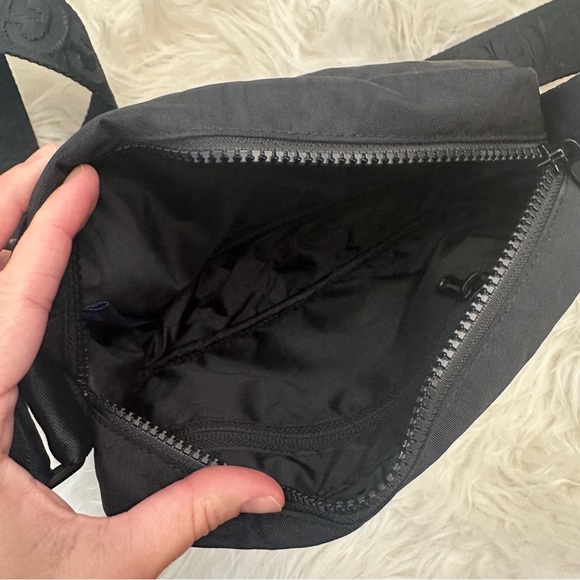 Like New Baggu Camera Bag - Retired Style! - Picture 5 of 6